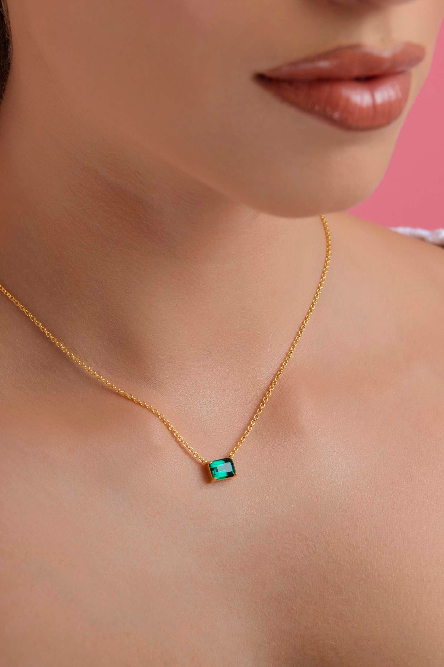 Emerald Solitaire Necklace in 18k Gold Vermeil