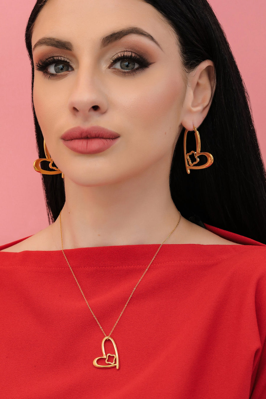 Qalb Kbira Pendant & Hoop Earrings Gift Set