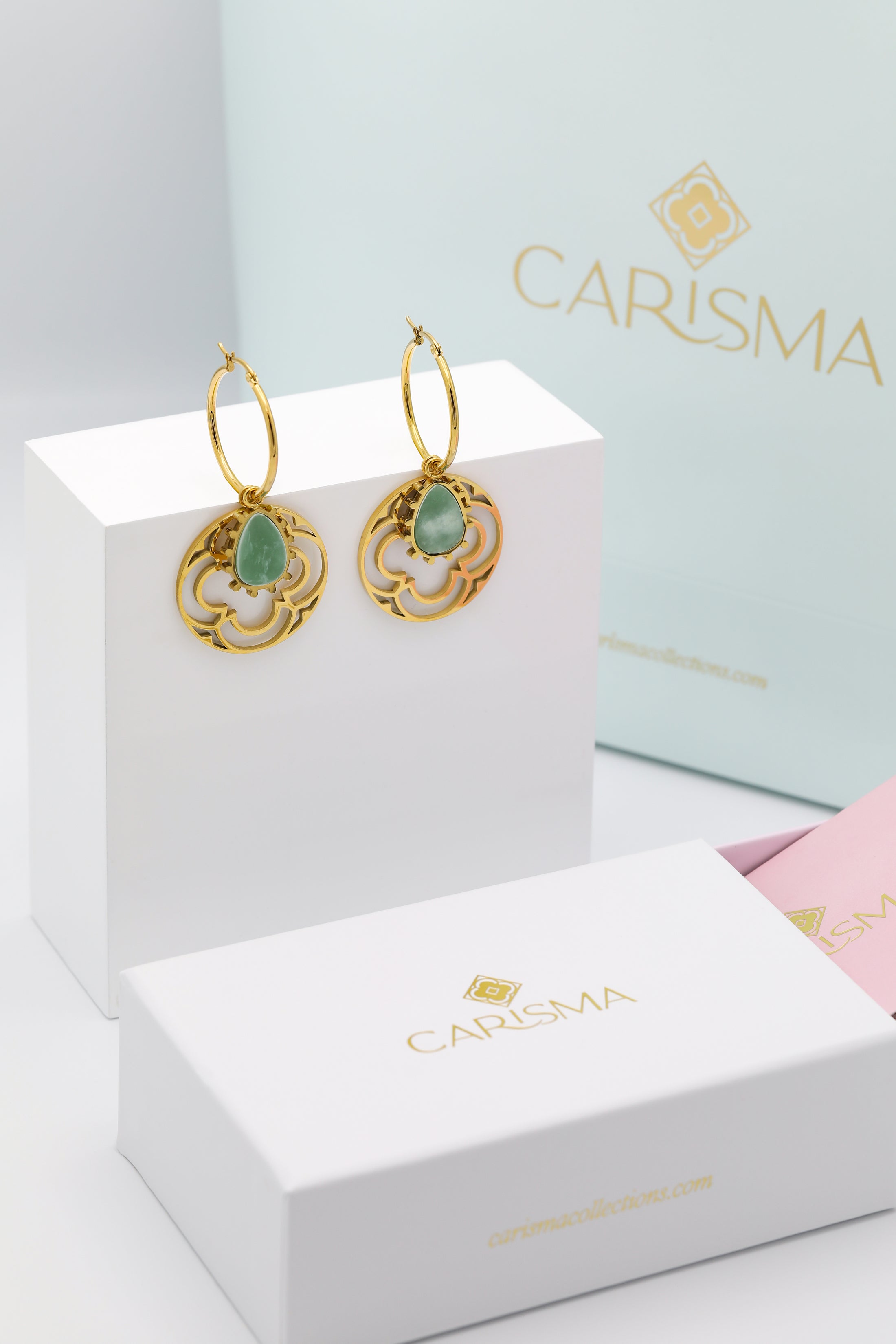 Prickly Pear Green Stone Pendant &amp; Large Carisma Logo Hollow Pendant Earring Gift Set