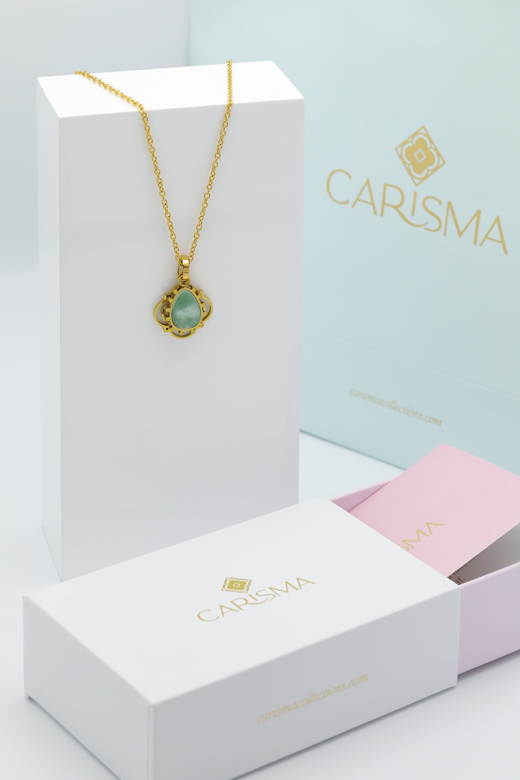Prickly Pear Green Stone Pendant &amp; Small Carisma Logo Hollow Necklace Gift Set