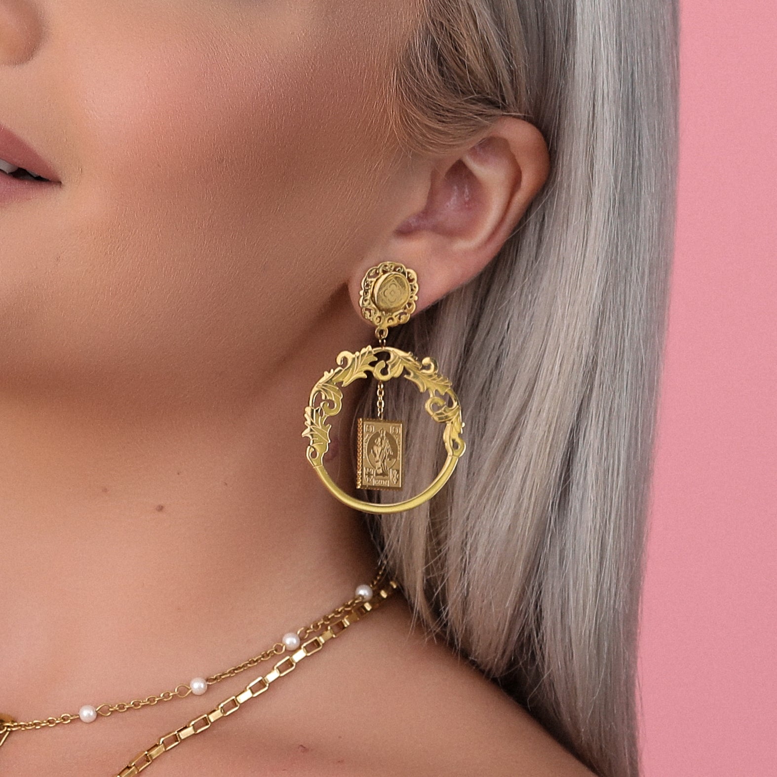 Melita&#39;s Stamp Pendant &amp; Melita&#39;s Intricate Drop Earrings Gift Set