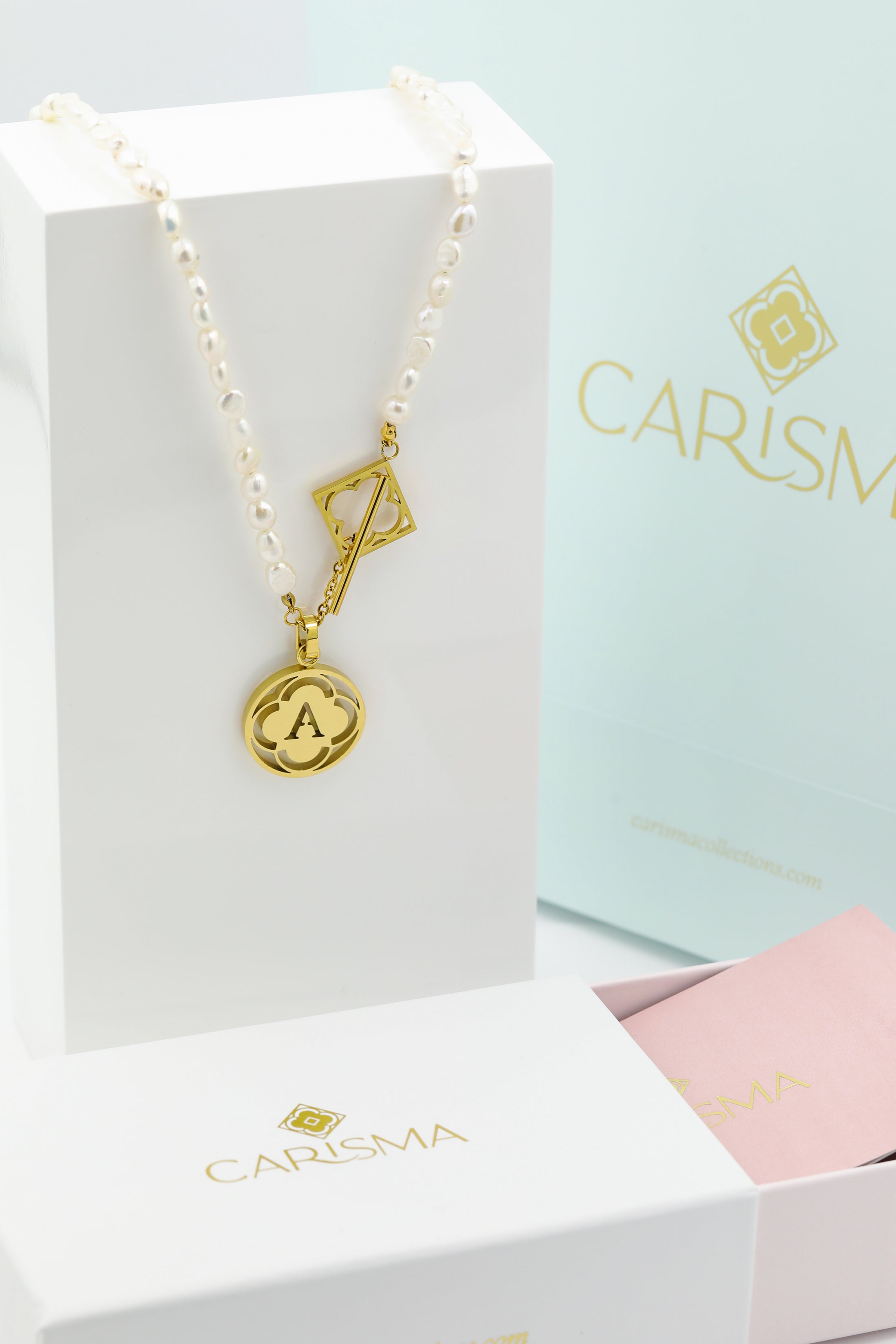 Freshwater Pearl Necklace &amp; Carisma Logo Letter Gift Set